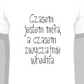 wygląd koszulki białej z czarnym nadrukiem